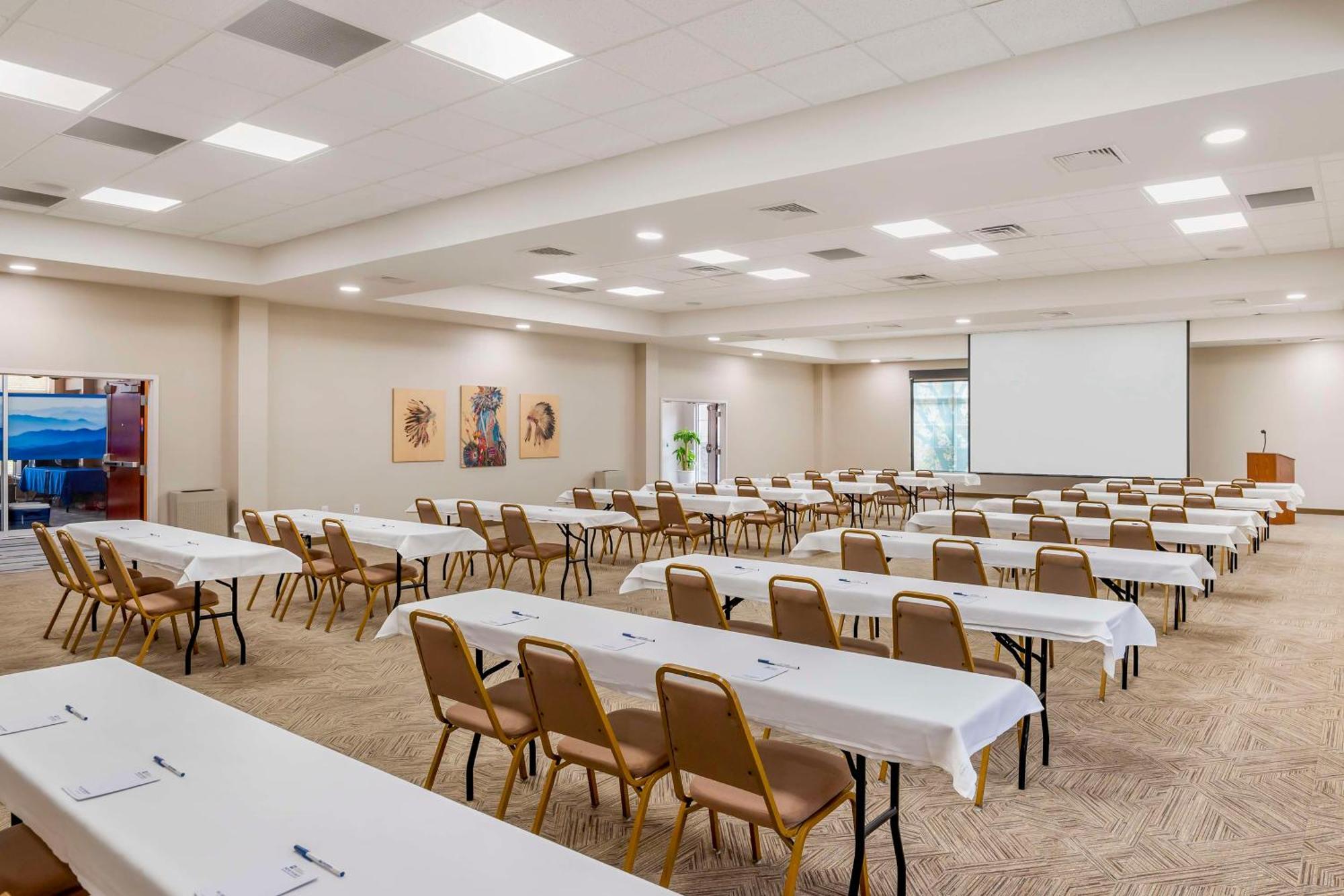 Best Western Plus Crossroads Inn & Suites Zion Crossroads Kültér fotó